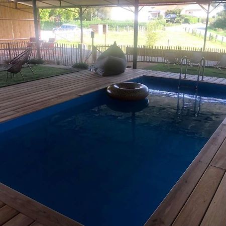 Le Petit Monty Gite Cote Etang Saint-Malo-du-Bois Ngoại thất bức ảnh