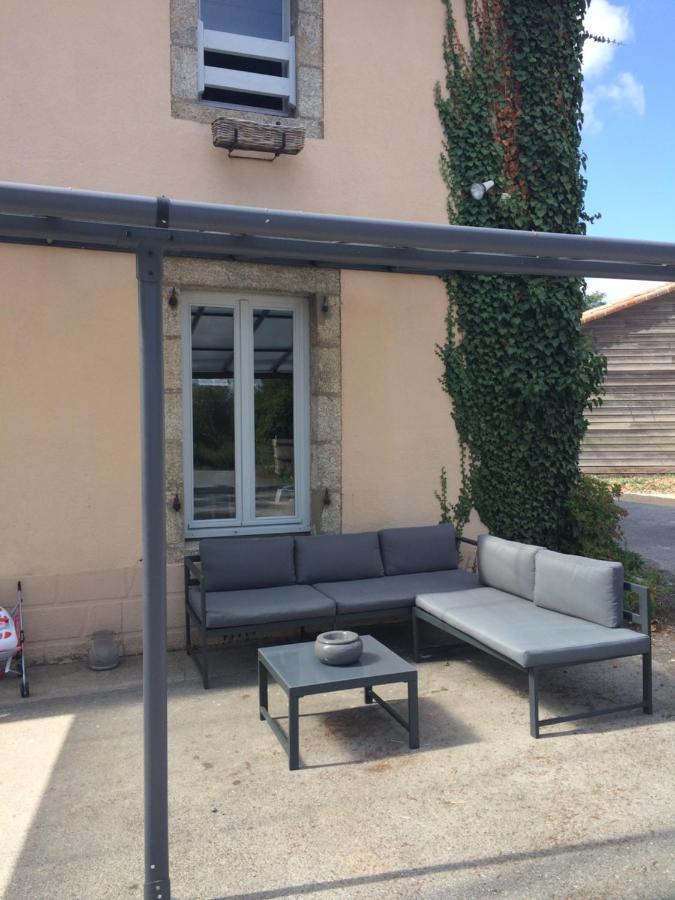 Le Petit Monty Gite Cote Etang Saint-Malo-du-Bois Ngoại thất bức ảnh