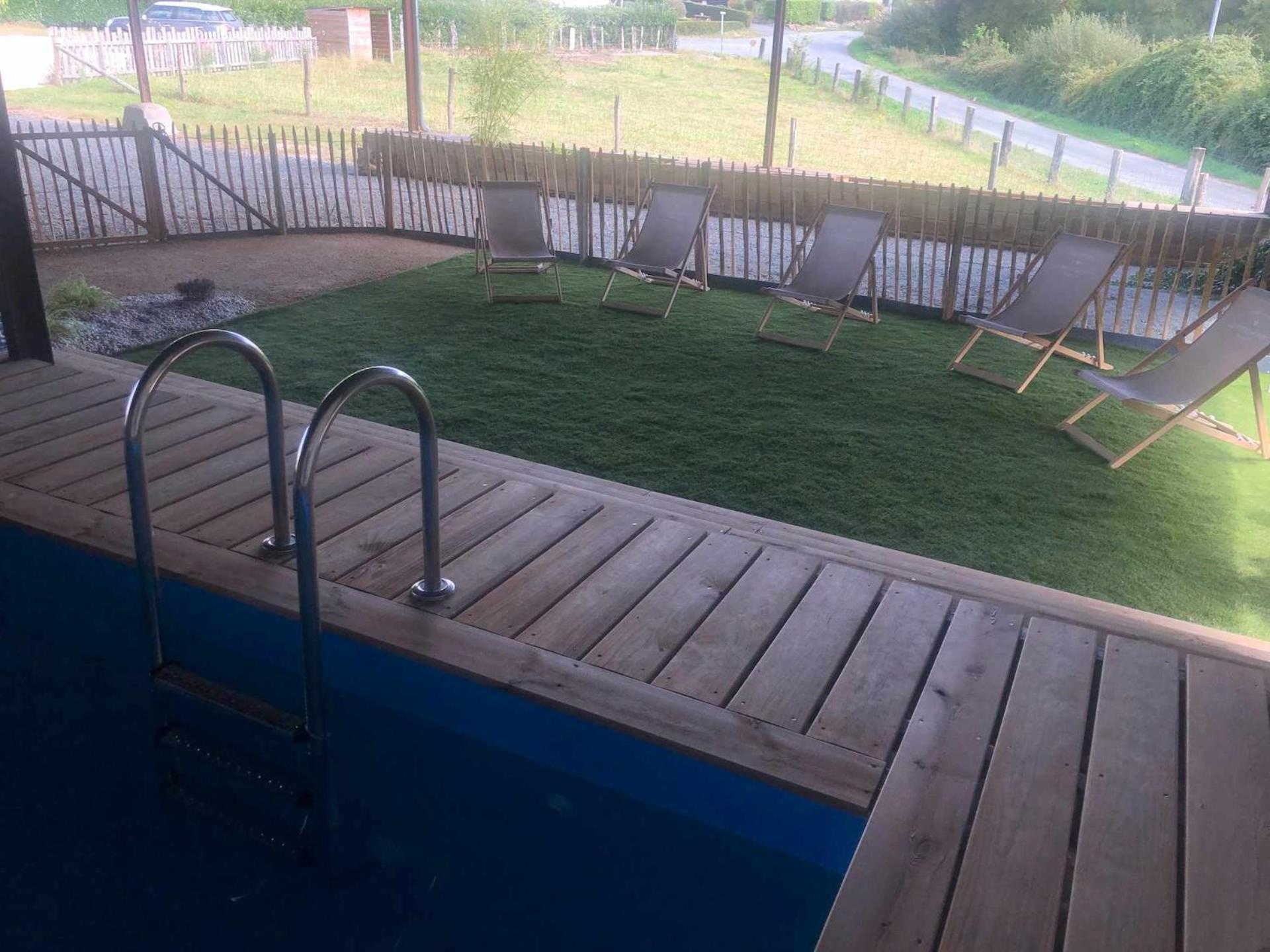Le Petit Monty Gite Cote Etang Saint-Malo-du-Bois Ngoại thất bức ảnh