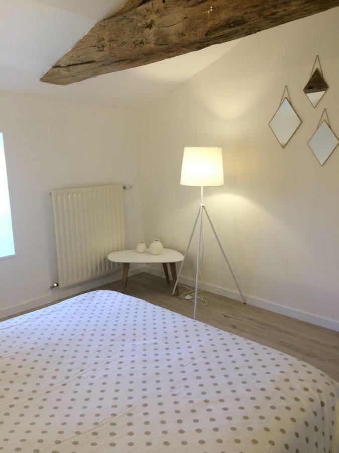 Le Petit Monty Gite Cote Etang Saint-Malo-du-Bois Ngoại thất bức ảnh