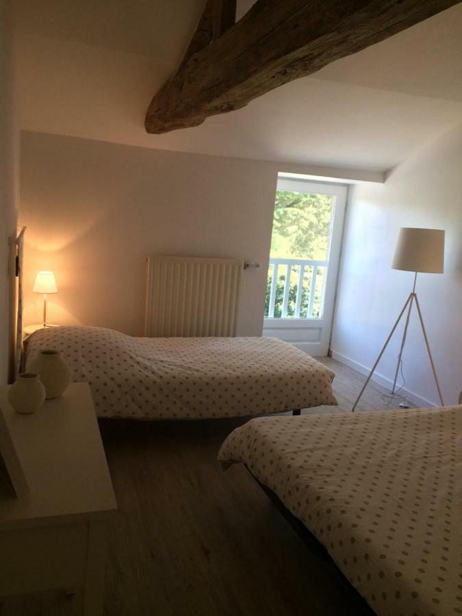 Le Petit Monty Gite Cote Etang Saint-Malo-du-Bois Ngoại thất bức ảnh