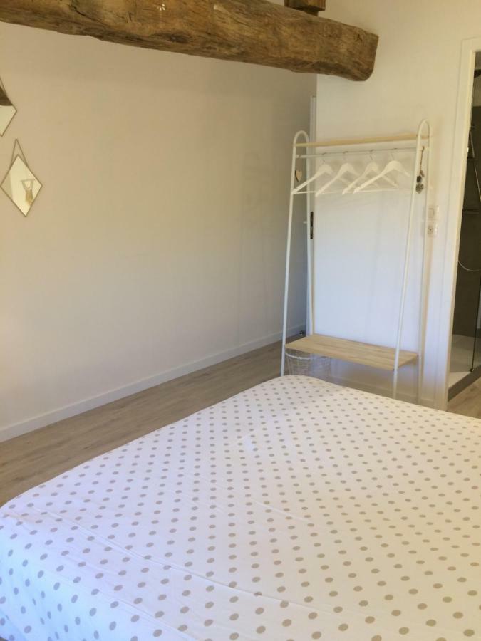 Le Petit Monty Gite Cote Etang Saint-Malo-du-Bois Ngoại thất bức ảnh