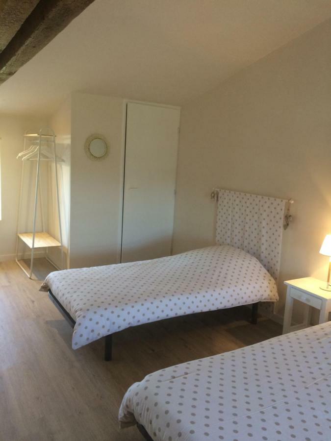 Le Petit Monty Gite Cote Etang Saint-Malo-du-Bois Ngoại thất bức ảnh